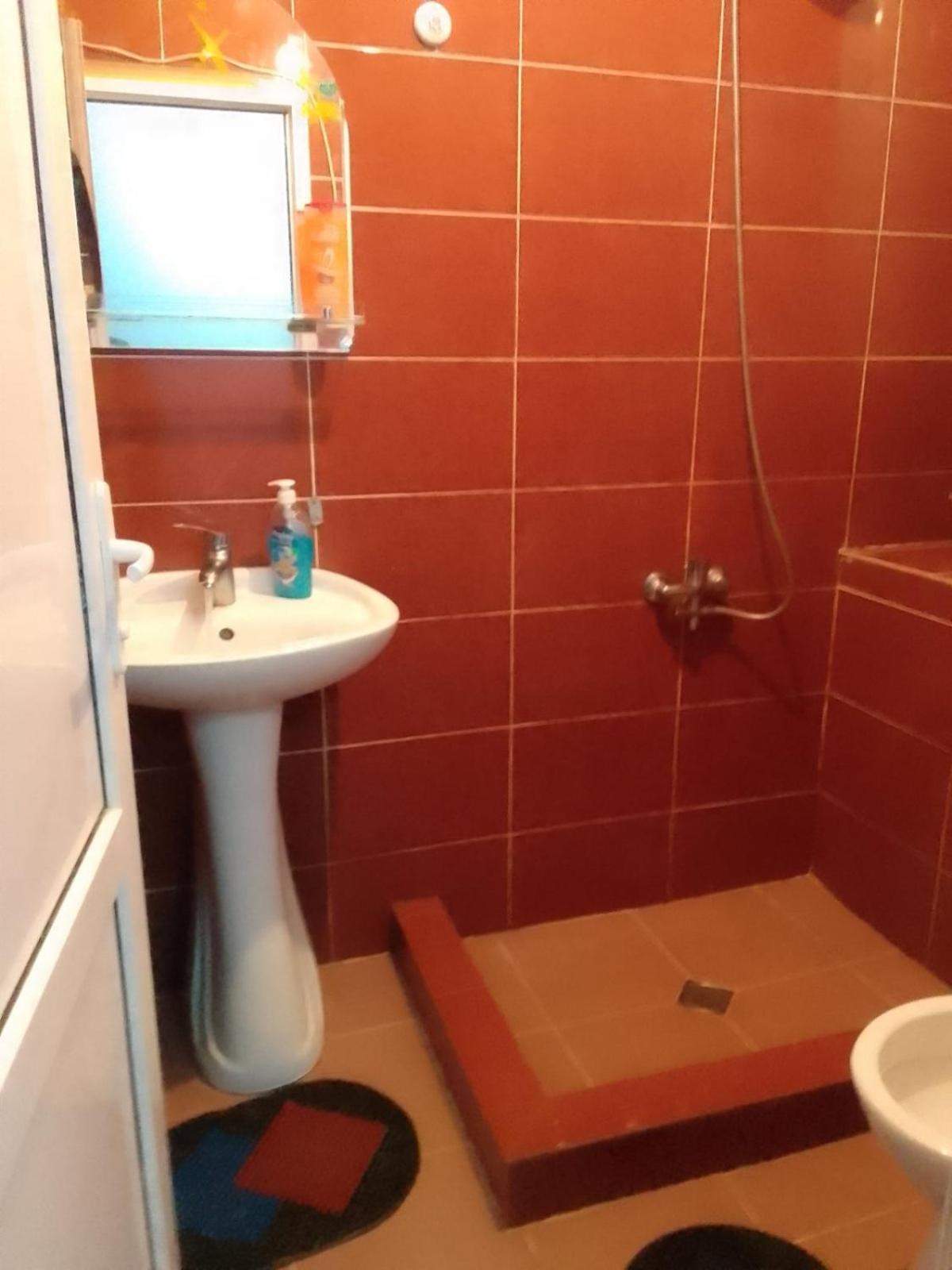 Guesthouse Luka 위시굴리 외부 사진