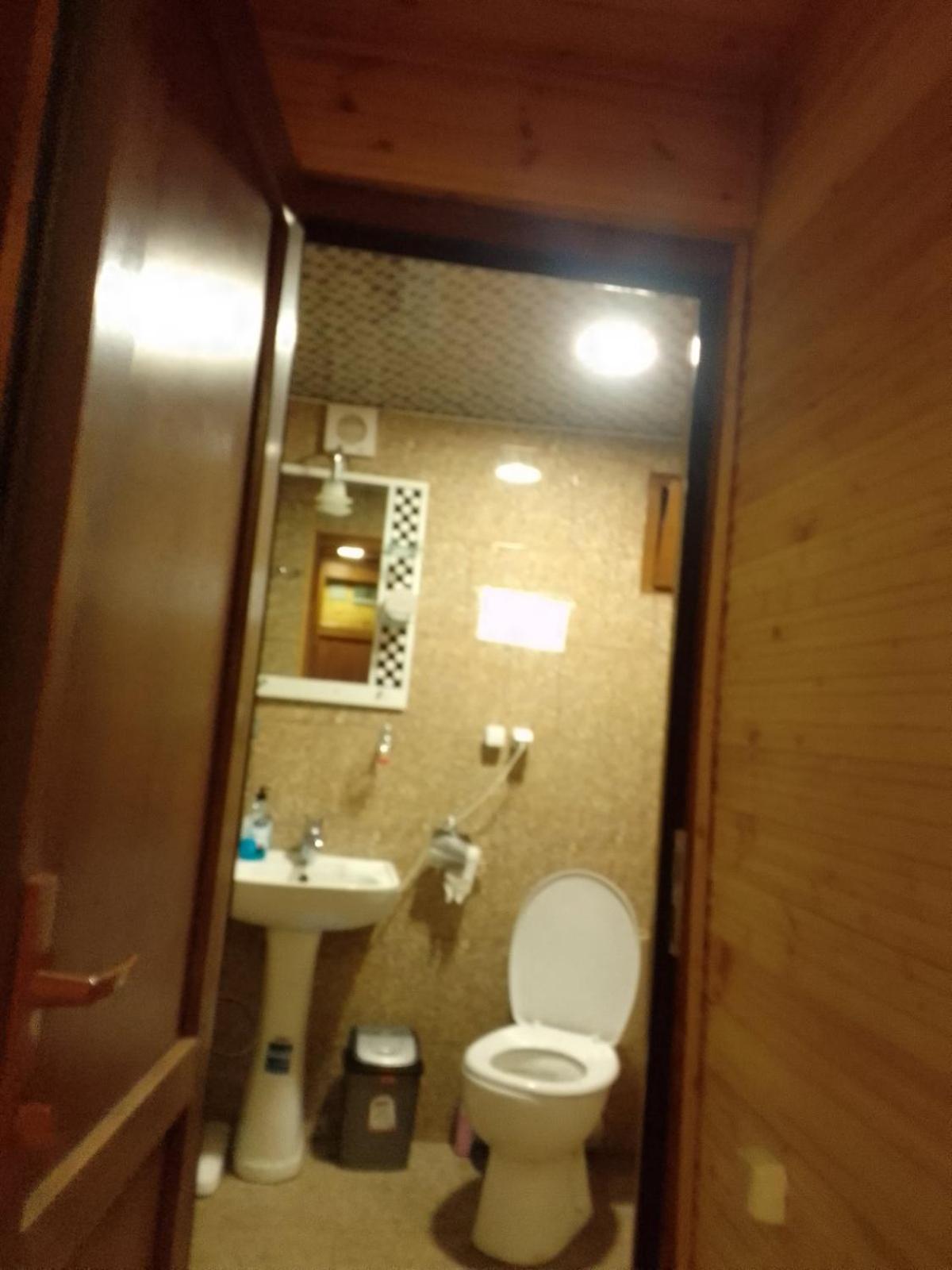 Guesthouse Luka 위시굴리 외부 사진