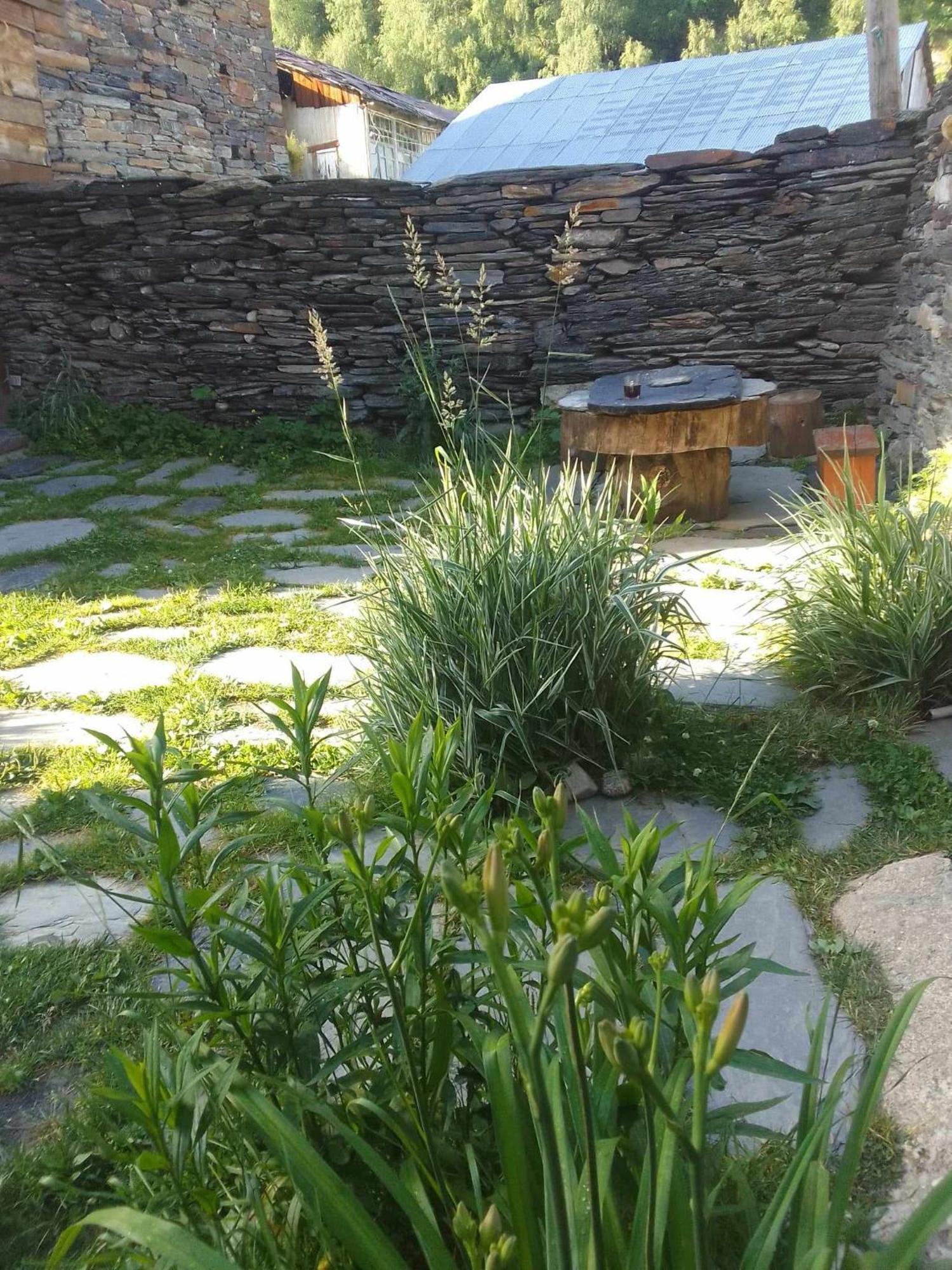 Guesthouse Luka 위시굴리 외부 사진